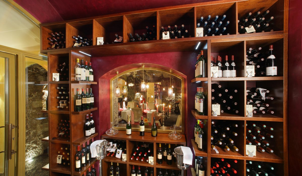 Bieten Sie die besten Weine aus der ganzen Welt.